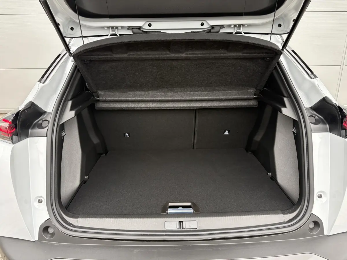 1.2 Hybrid 145 GT | Elektrische stoelen | Adaptieve cruise control | Stoelverwarming | 360 Camera | Apple Carplay/Android auto