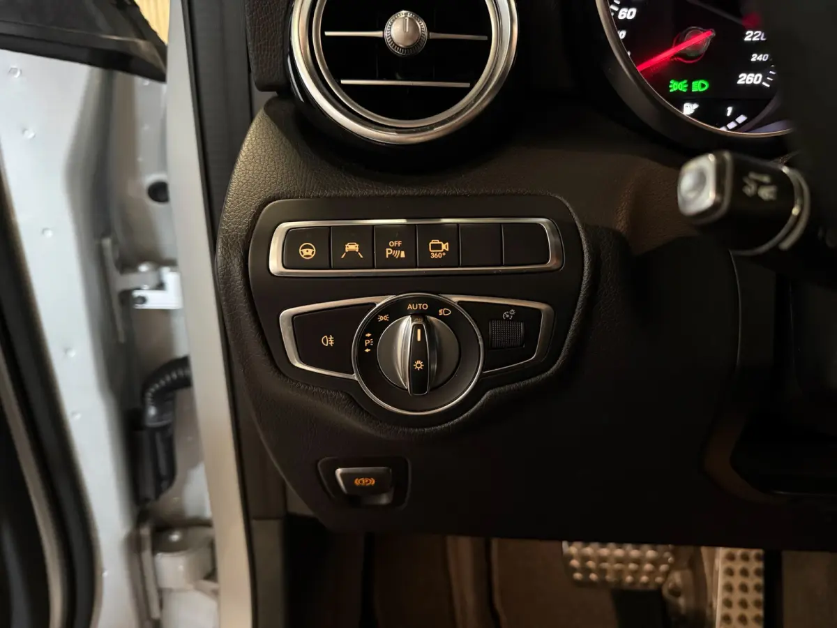 250 4-Matic AMG STYLING-PANORAMA-RIJ PAKKET-BURMESTER-COMPLEET