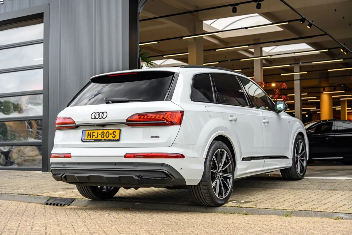55 TFSI e quattro Pro Line Advanced|Pano|Lucht Vering|Acc|Lane-Assist|Dode Hoek|21 Inch|