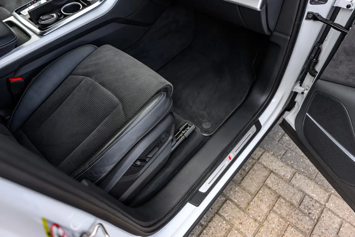 55 TFSI e quattro Pro Line Advanced|Pano|Lucht Vering|Acc|Lane-Assist|Dode Hoek|21 Inch|