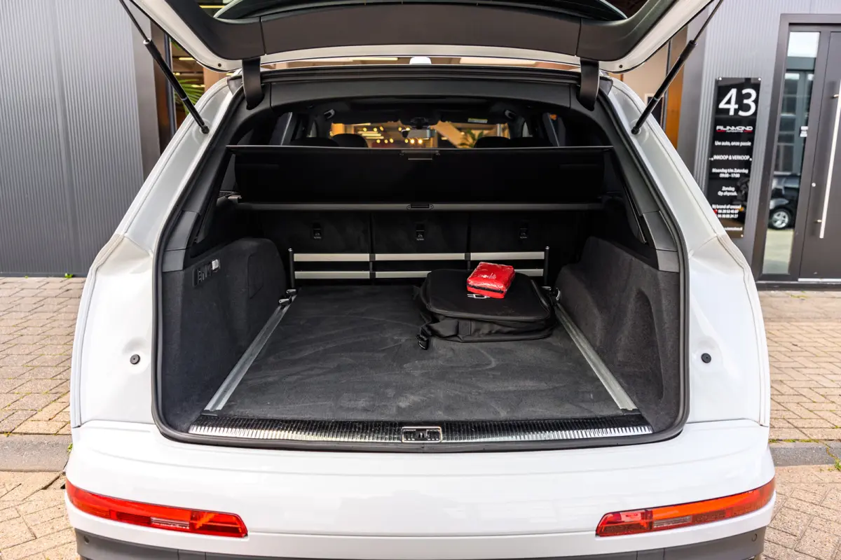 55 TFSI e quattro Pro Line Advanced|Pano|Lucht Vering|Acc|Lane-Assist|Dode Hoek|21 Inch|