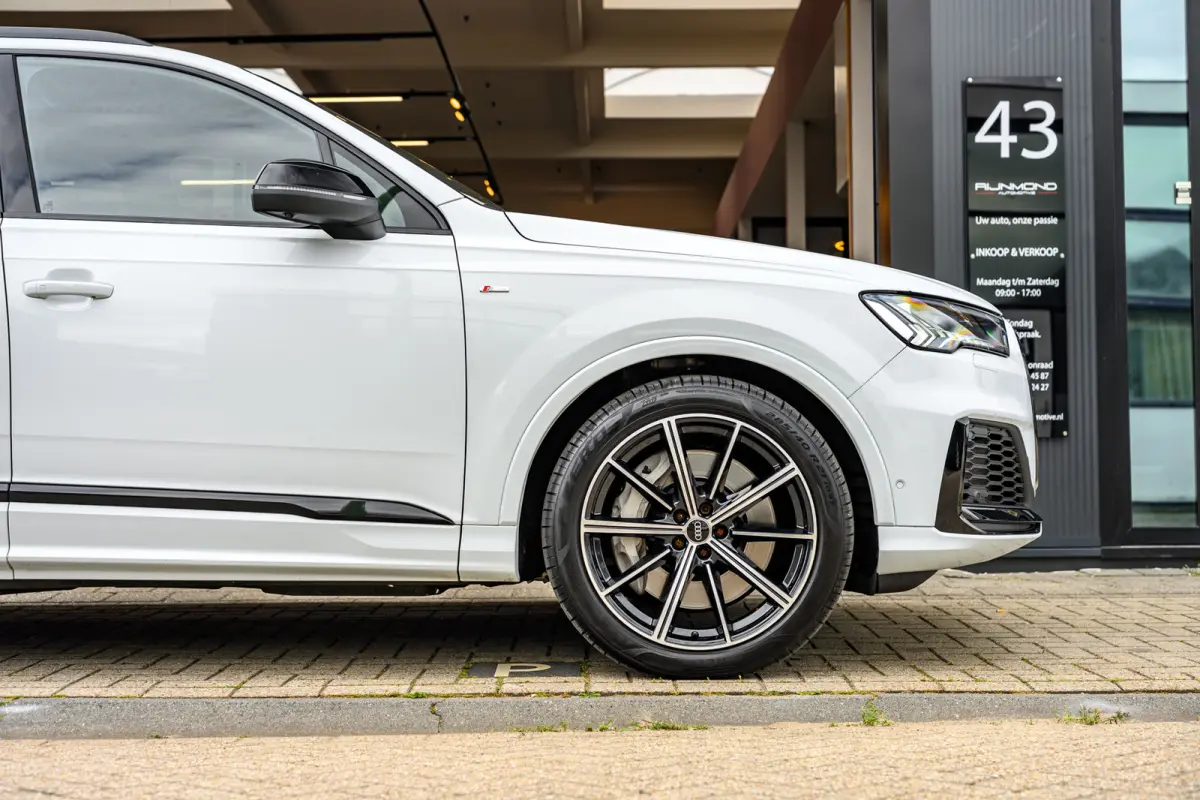55 TFSI e quattro Pro Line Advanced|Pano|Lucht Vering|Acc|Lane-Assist|Dode Hoek|21 Inch|