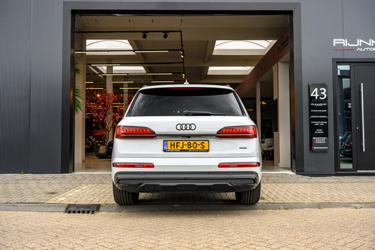 55 TFSI e quattro Pro Line Advanced|Pano|Lucht Vering|Acc|Lane-Assist|Dode Hoek|21 Inch|