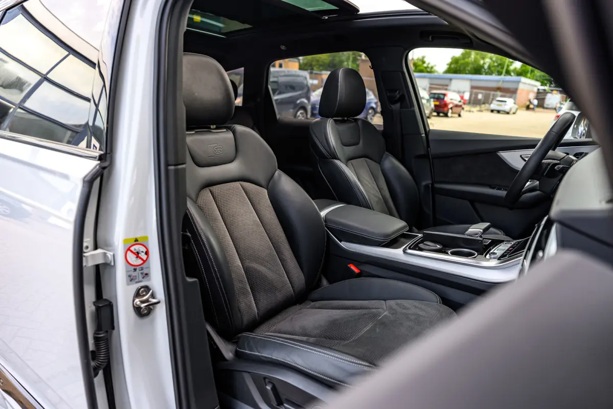 55 TFSI e quattro Pro Line Advanced|Pano|Lucht Vering|Acc|Lane-Assist|Dode Hoek|21 Inch|