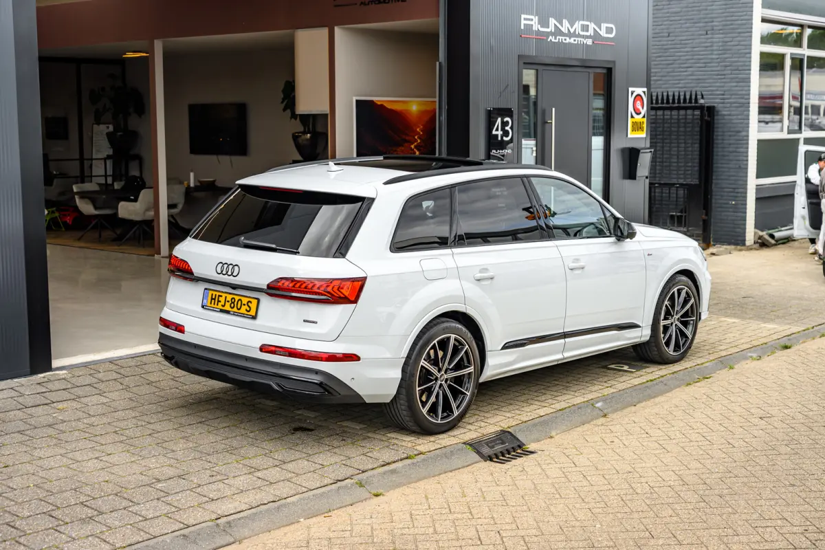 55 TFSI e quattro Pro Line Advanced|Pano|Lucht Vering|Acc|Lane-Assist|Dode Hoek|21 Inch|