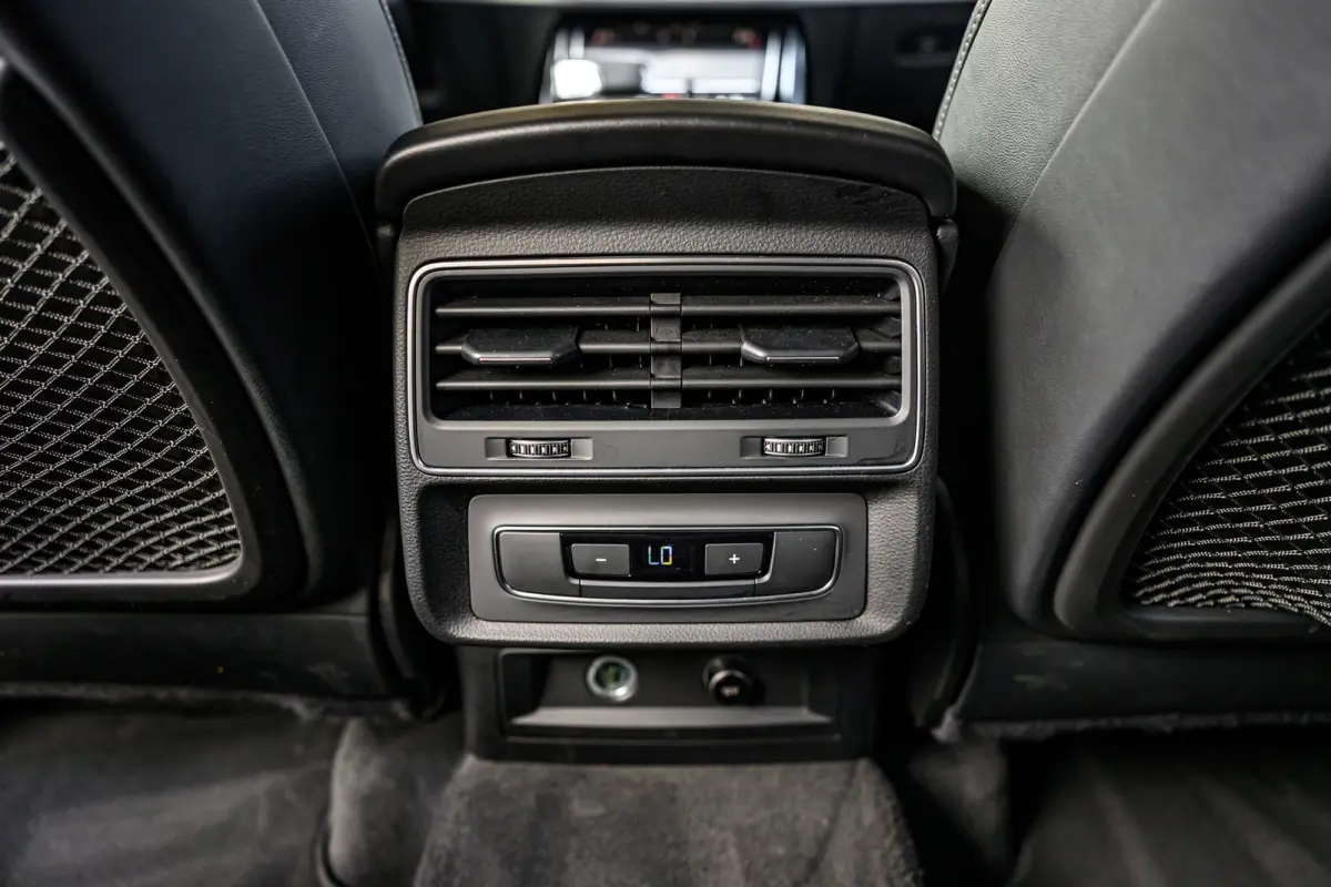 55 TFSI e quattro Pro Line Advanced|Pano|Lucht Vering|Acc|Lane-Assist|Dode Hoek|21 Inch|