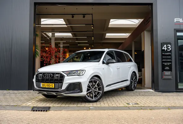 55 TFSI e quattro Pro Line Advanced|Pano|Lucht Vering|Acc|Lane-Assist|Dode Hoek|21 Inch|