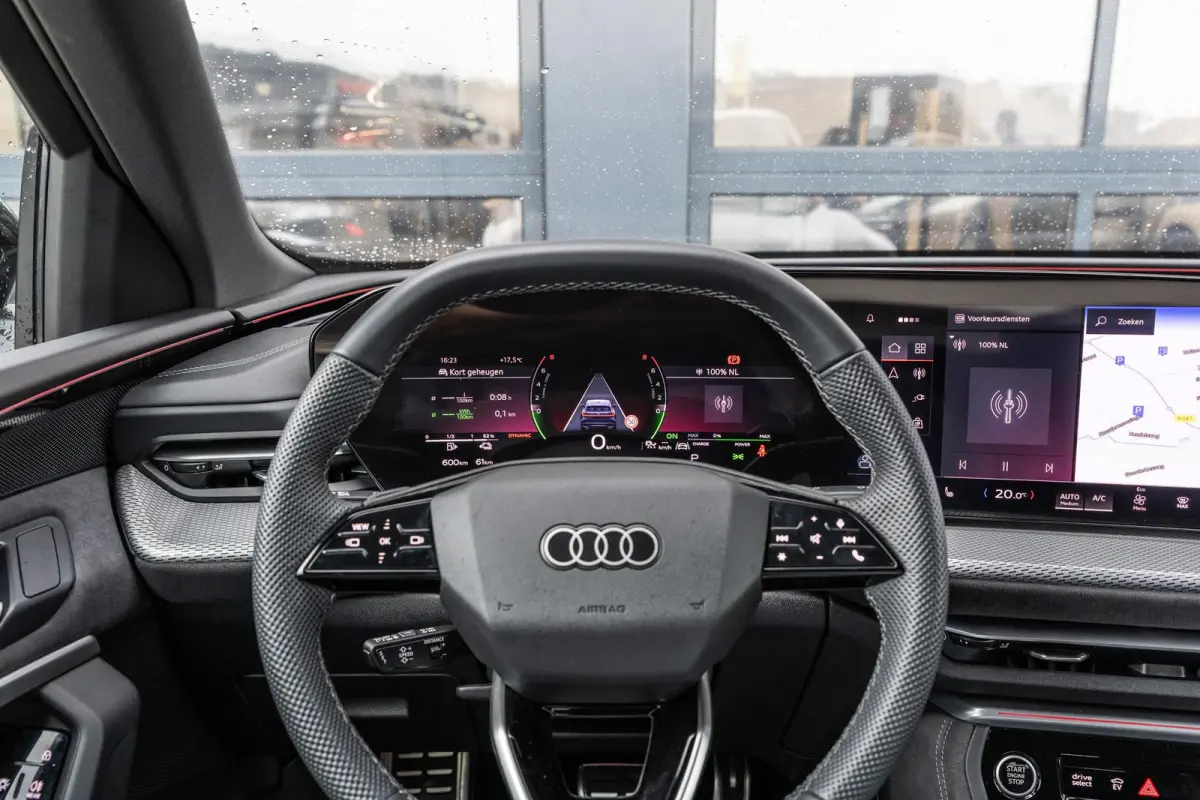2.0 TFSI e-hybrid 299pk quattro S edition | Bijrijdersscherm | Ambiance Verlichting | Panoramadak | 360 Camera