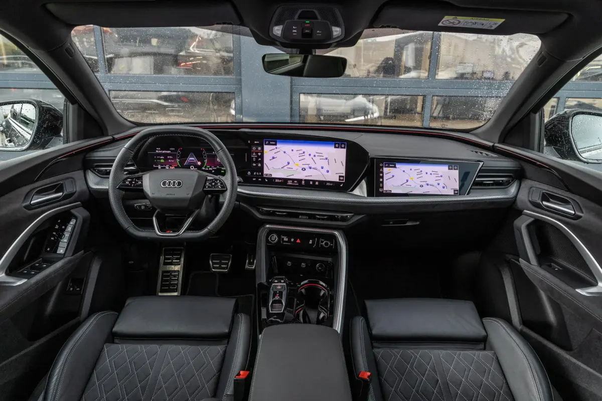 2.0 TFSI e-hybrid 299pk quattro S edition | Bijrijdersscherm | Ambiance Verlichting | Panoramadak | 360 Camera