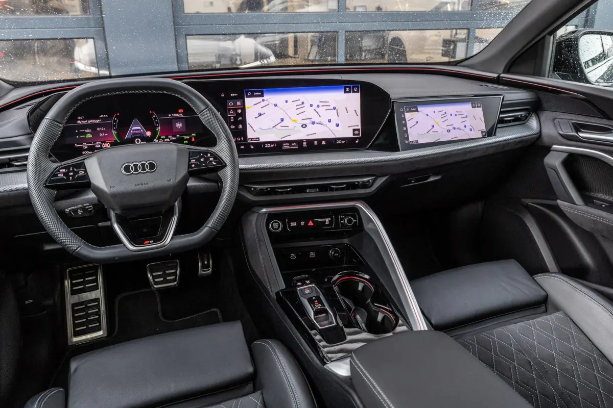 2.0 TFSI e-hybrid 299pk quattro S edition | Bijrijdersscherm | Ambiance Verlichting | Panoramadak | 360 Camera