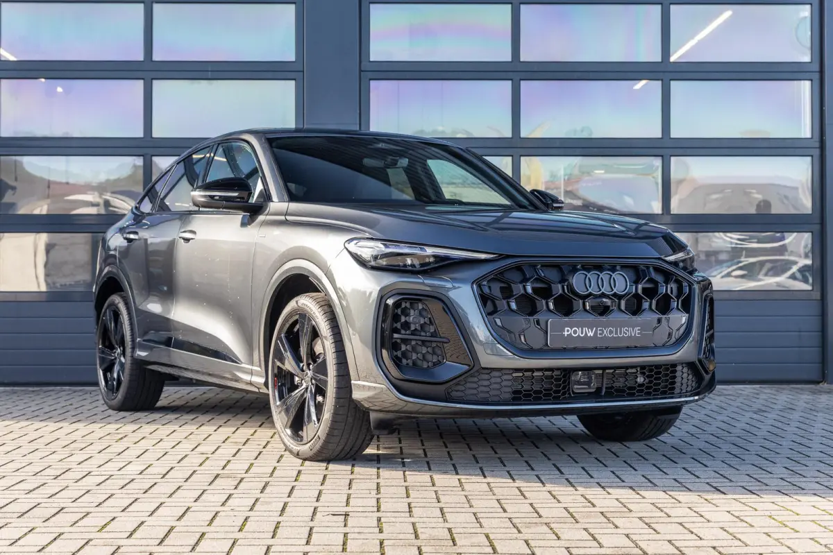 2.0 TFSI e-hybrid 299pk quattro S edition | Bijrijdersscherm | Ambiance Verlichting | Panoramadak | 360 Camera