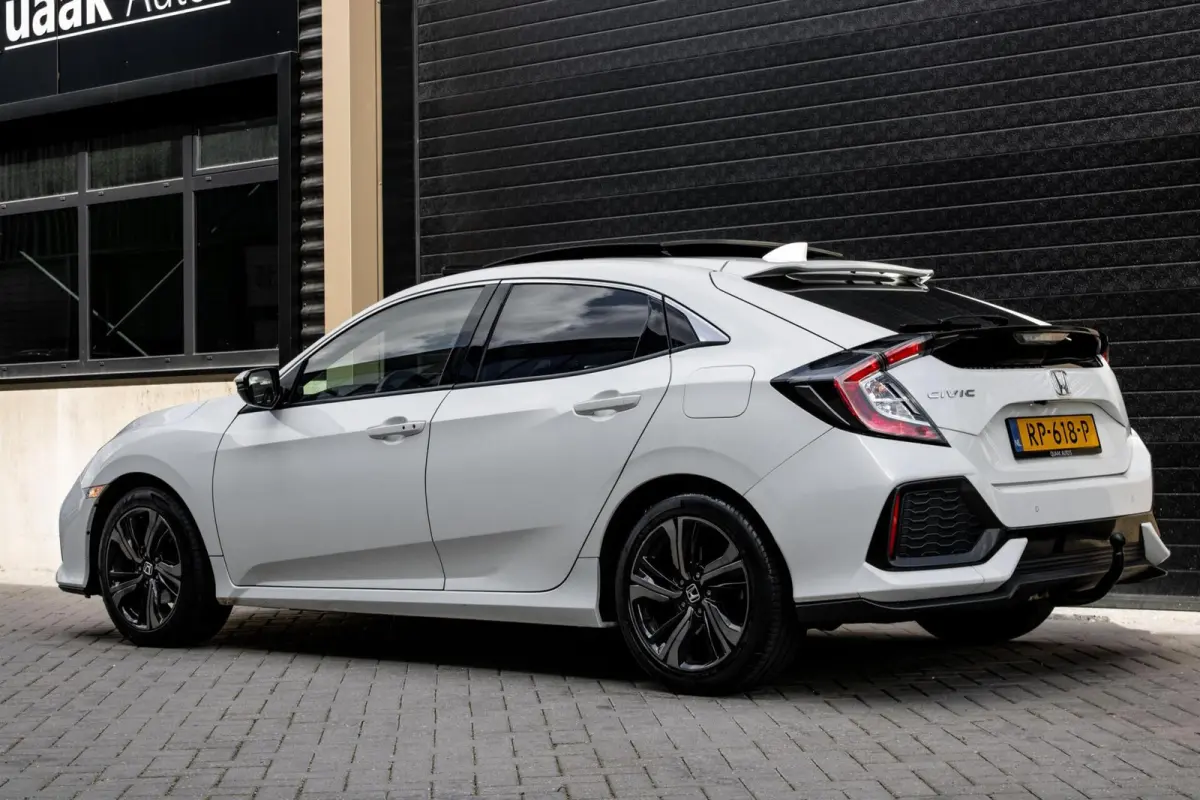 1.0 i-VTEC | PANO | CARPLAY | CAMERA | TREKHAAK | STOELVERWARMING |