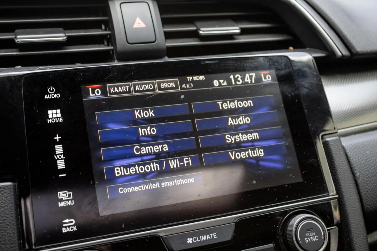 1.0 i-VTEC | PANO | CARPLAY | CAMERA | TREKHAAK | STOELVERWARMING |