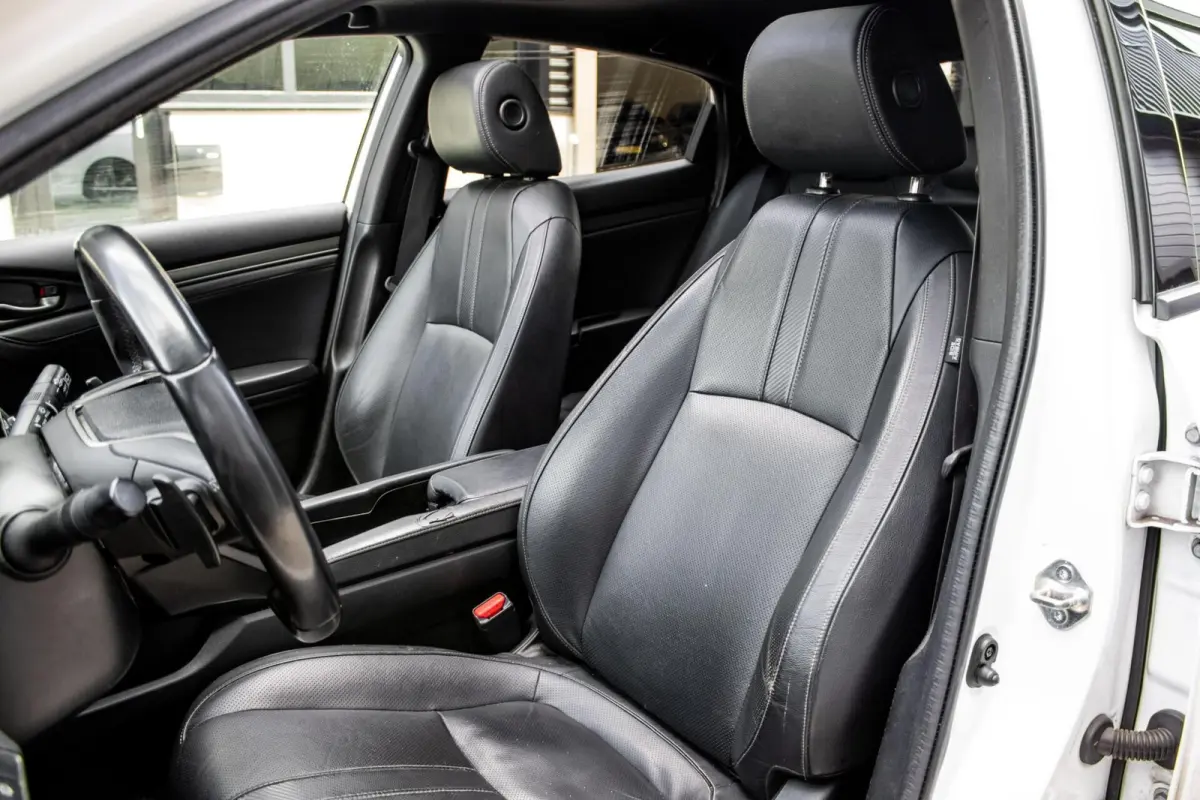 1.0 i-VTEC | PANO | CARPLAY | CAMERA | TREKHAAK | STOELVERWARMING |