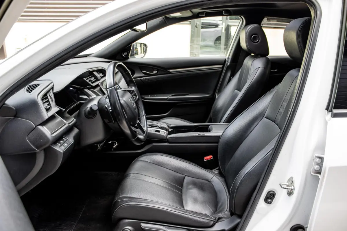 1.0 i-VTEC | PANO | CARPLAY | CAMERA | TREKHAAK | STOELVERWARMING |