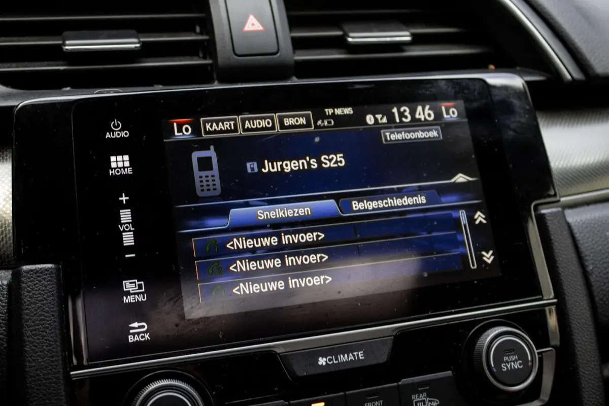 1.0 i-VTEC | PANO | CARPLAY | CAMERA | TREKHAAK | STOELVERWARMING |