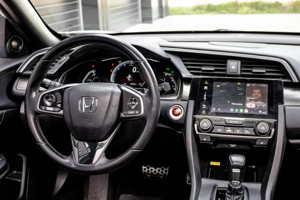 1.0 i-VTEC | PANO | CARPLAY | CAMERA | TREKHAAK | STOELVERWARMING |