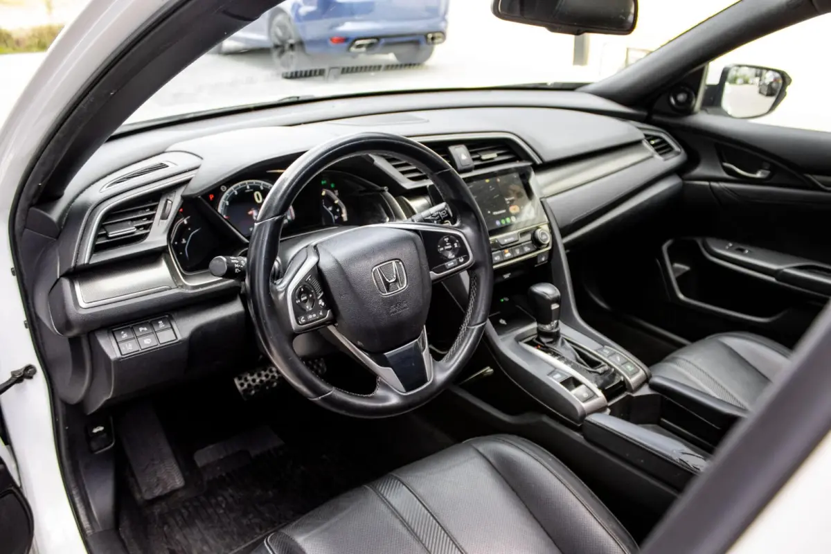 1.0 i-VTEC | PANO | CARPLAY | CAMERA | TREKHAAK | STOELVERWARMING |