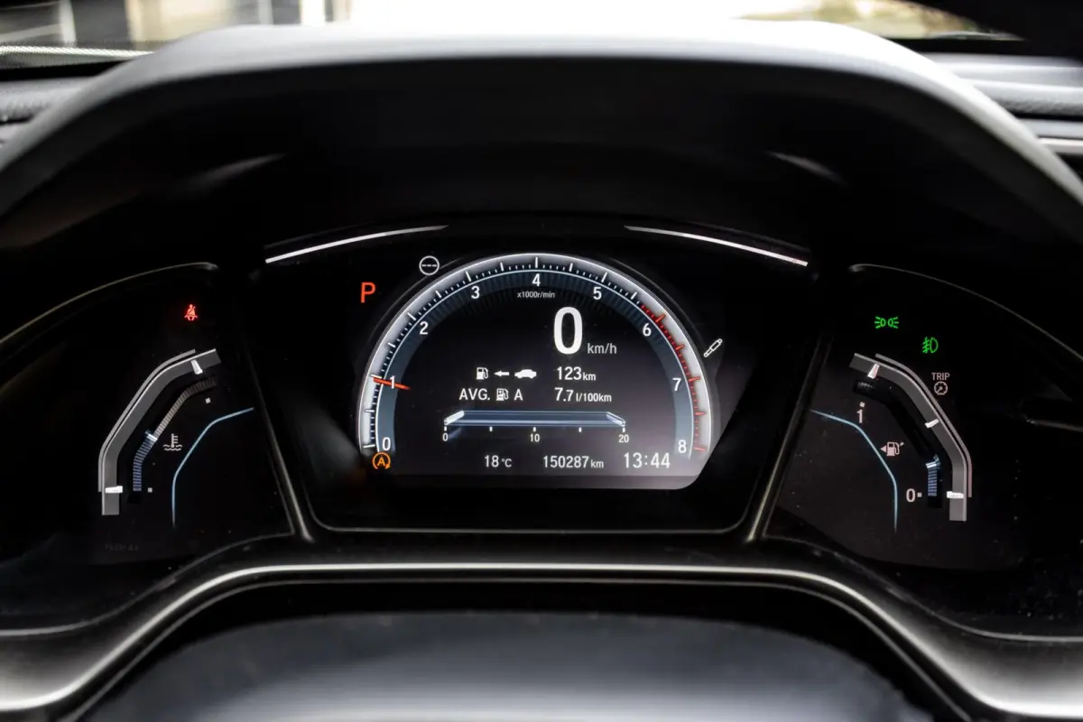 1.0 i-VTEC | PANO | CARPLAY | CAMERA | TREKHAAK | STOELVERWARMING |