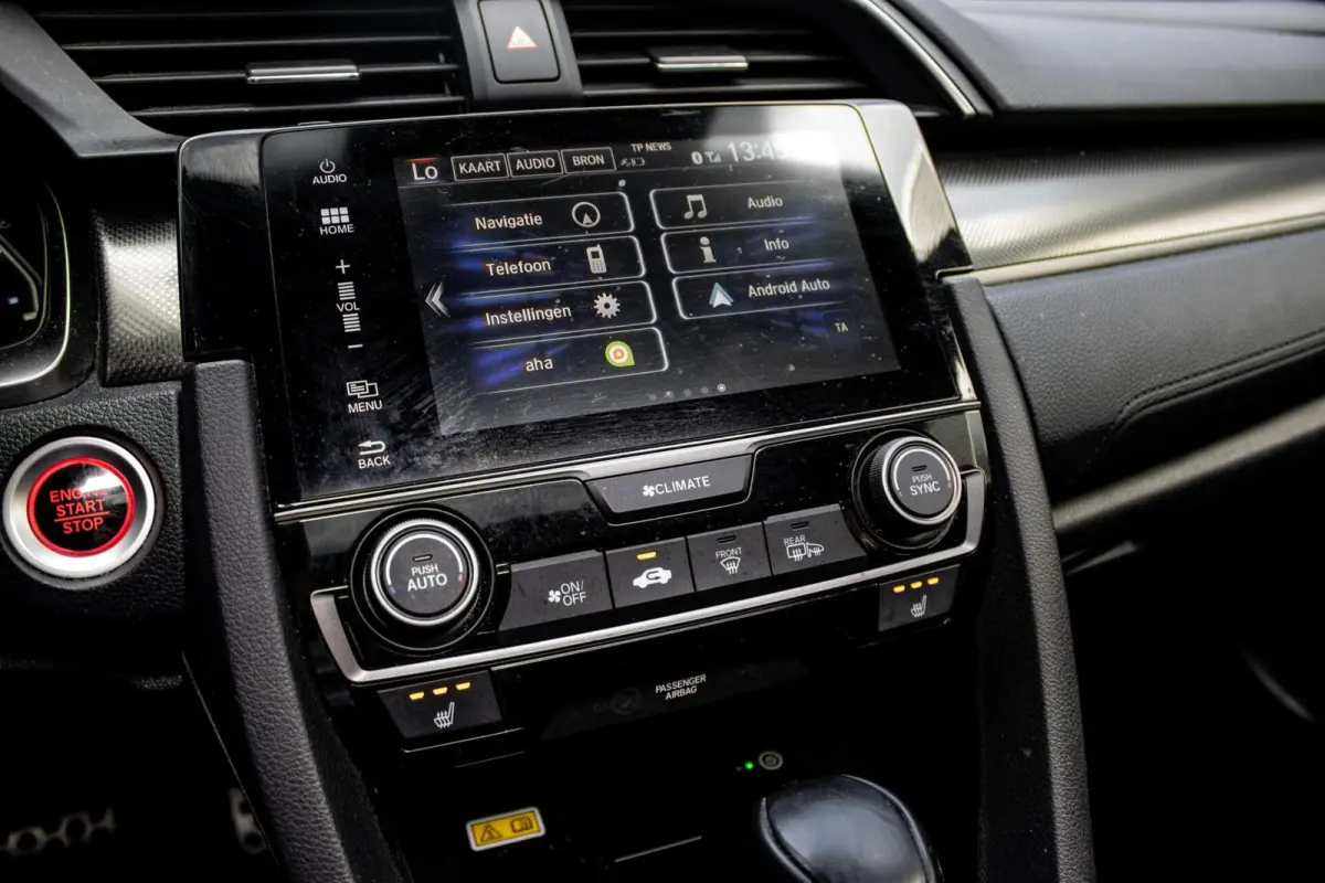 1.0 i-VTEC | PANO | CARPLAY | CAMERA | TREKHAAK | STOELVERWARMING |