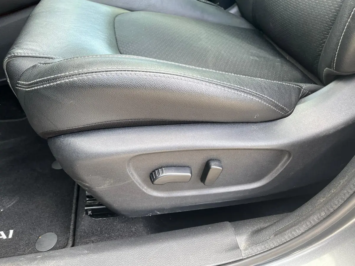 1.2 Tekna Automaat | 360 Camera | Lederen Bekleding | Panoramadak | Stoelverwarming | Trekhaak |