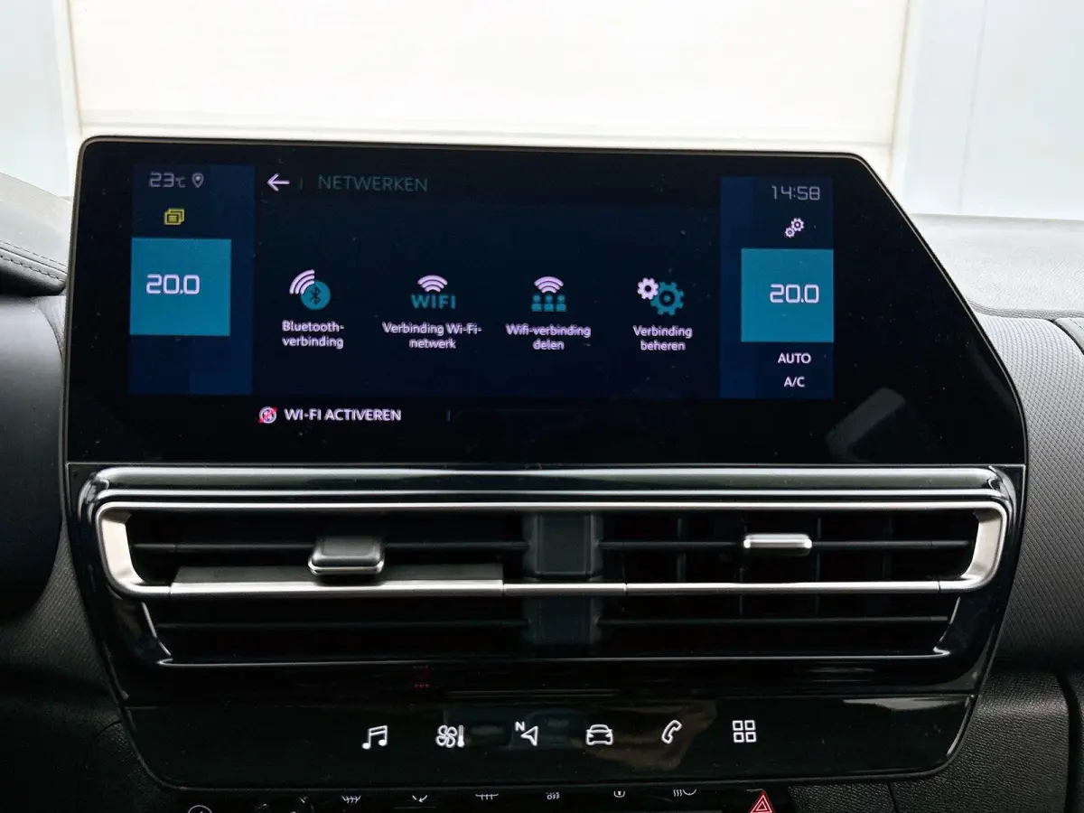 1.6 Plug-in Hybrid 225 Feel CAMERA | NAVI & CARPLAY | AD-CRUISE