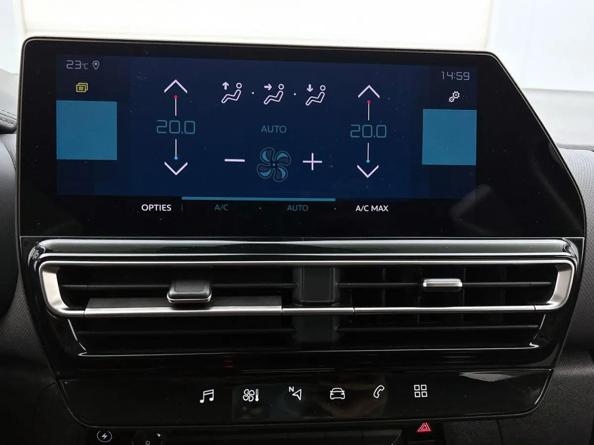 1.6 Plug-in Hybrid 225 Feel CAMERA | NAVI & CARPLAY | AD-CRUISE