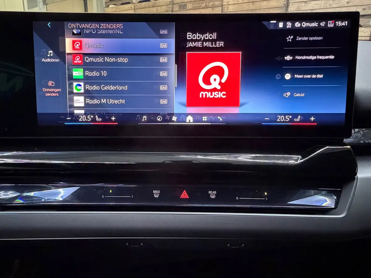 550e xDrive Leder Clima LED Camera Carplay 19"LM