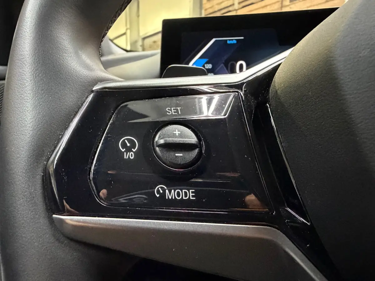 550e xDrive Leder Clima LED Camera Carplay 19"LM