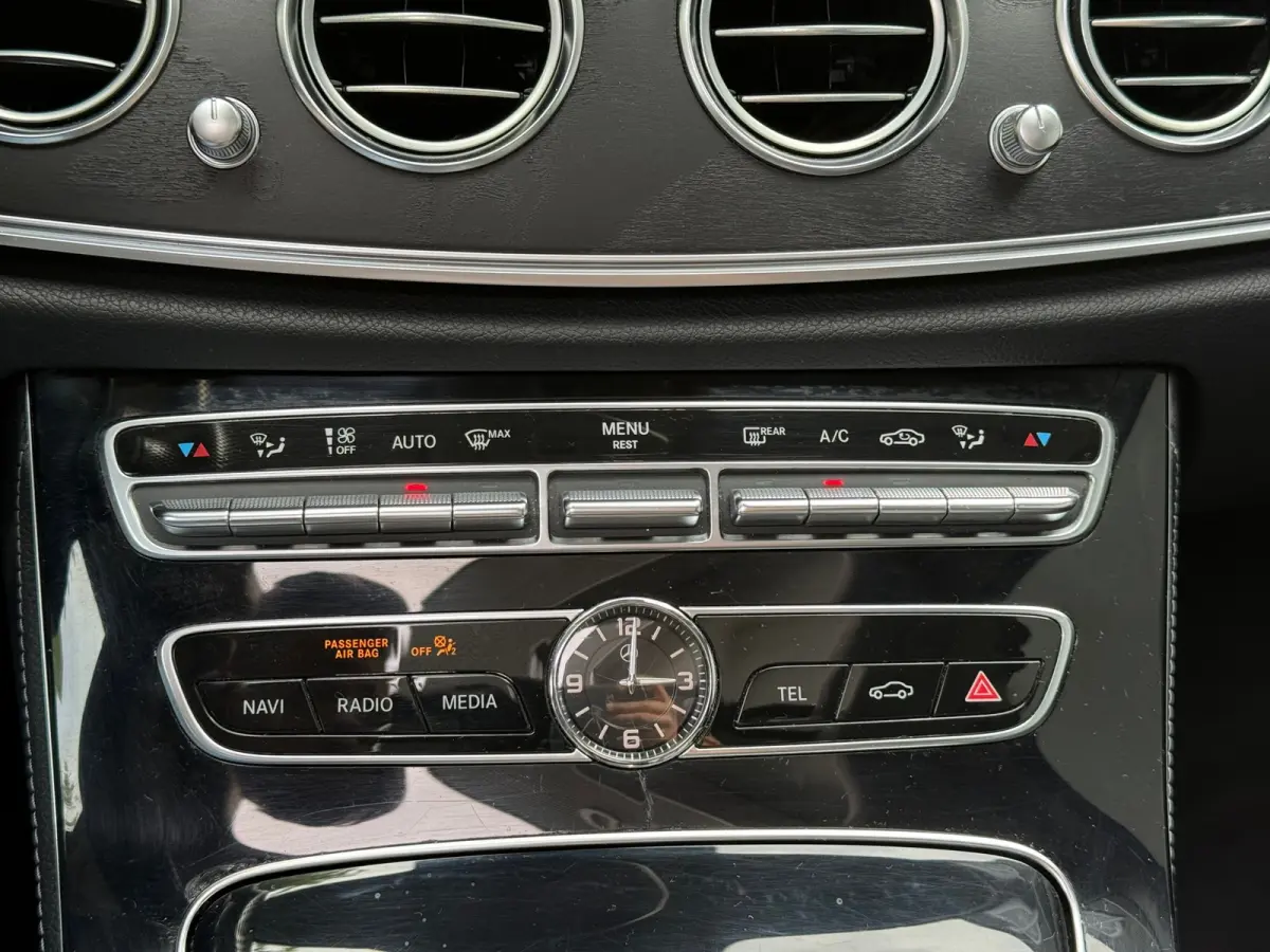 250 Premium Plus l Pano l Headup l Burmester l Memory l Virtual l ACC & lane l 360 Camera l Volleder l
