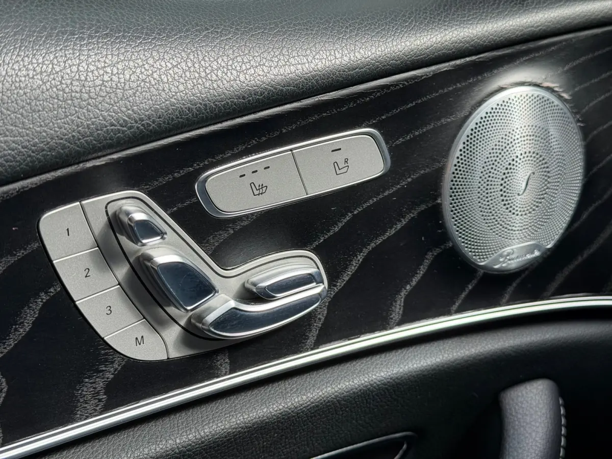 250 Premium Plus l Pano l Headup l Burmester l Memory l Virtual l ACC & lane l 360 Camera l Volleder l