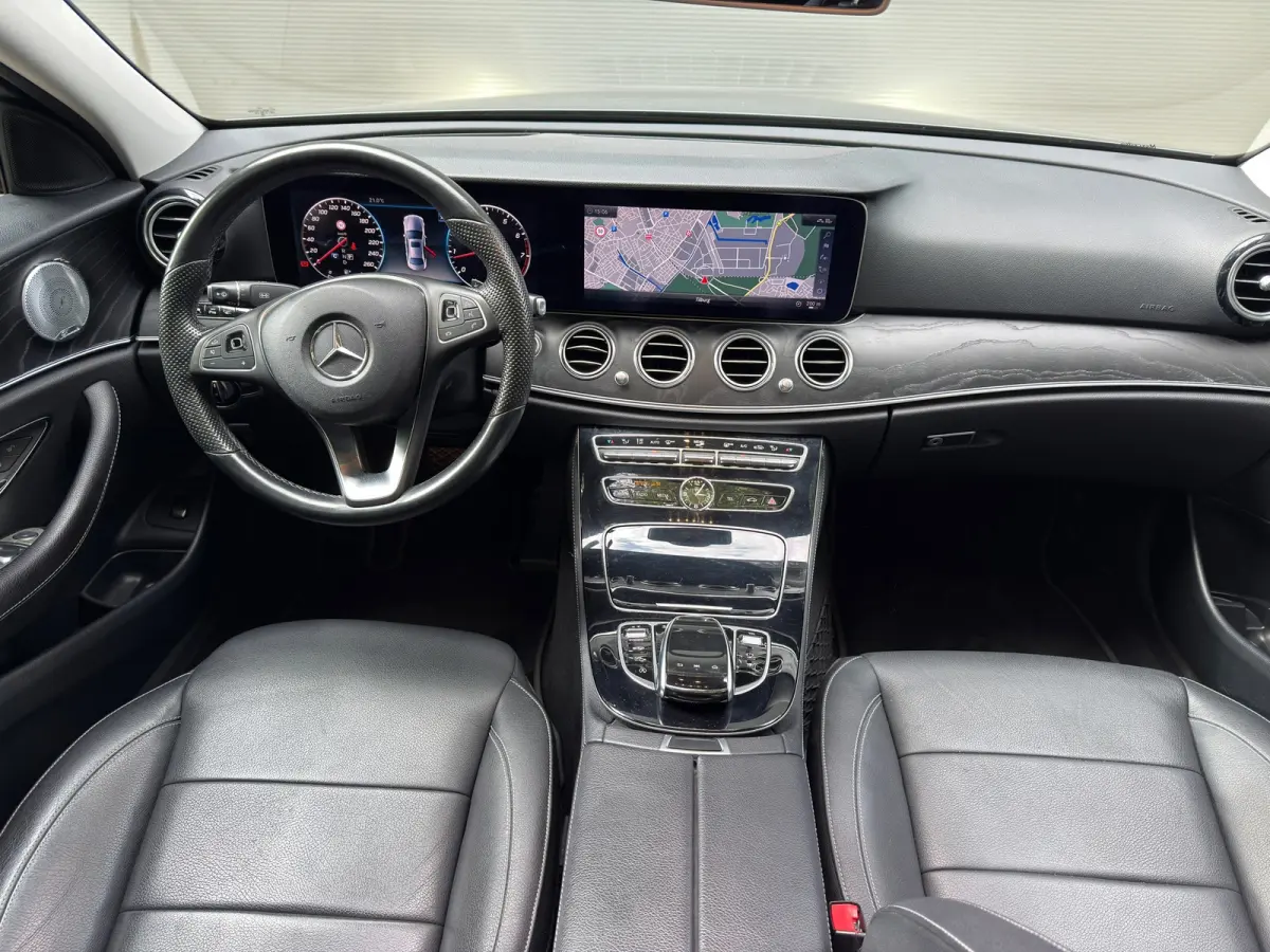 250 Premium Plus l Pano l Headup l Burmester l Memory l Virtual l ACC & lane l 360 Camera l Volleder l