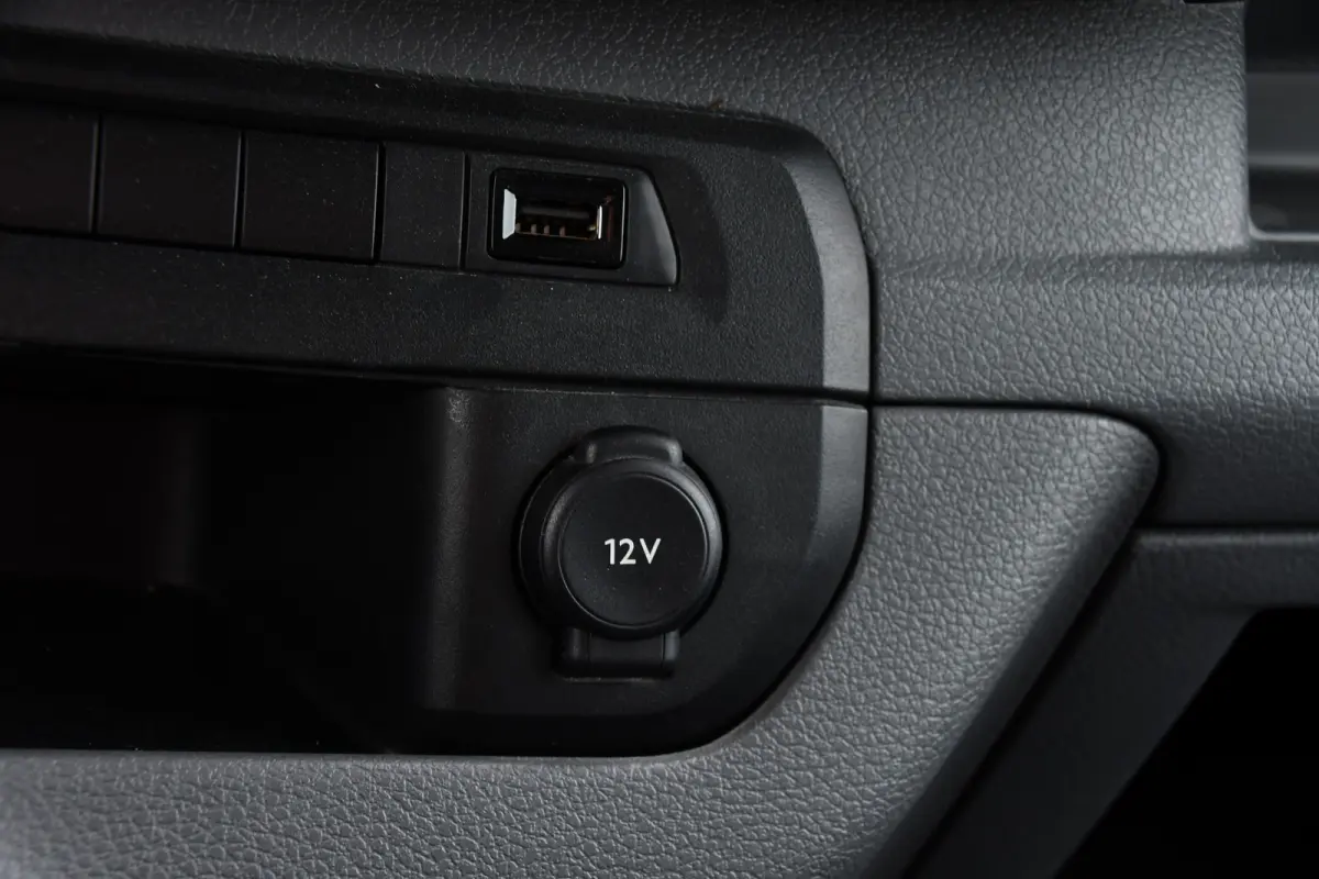 1.5 BlueHDI 120 PB Edition 360 Camera, Carplay, Cruise, 120pk, Trekhaak, Multimedia, Uniek!