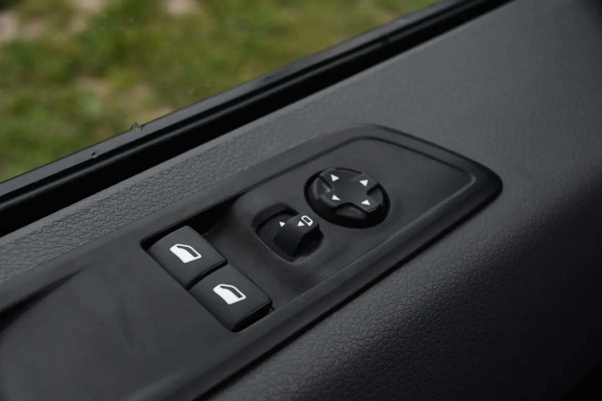 1.5 BlueHDI 120 PB Edition 360 Camera, Carplay, Cruise, 120pk, Trekhaak, Multimedia, Uniek!
