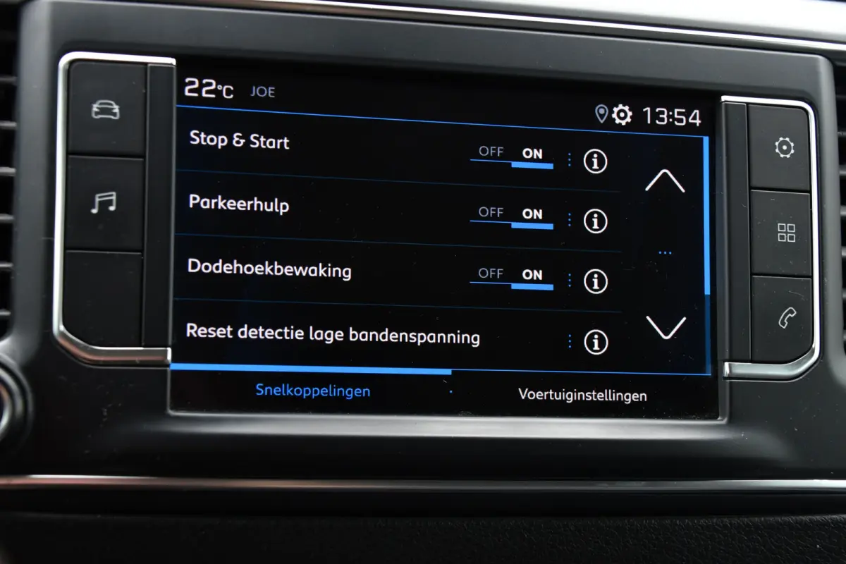 1.5 BlueHDI 120 PB Edition 360 Camera, Carplay, Cruise, 120pk, Trekhaak, Multimedia, Uniek!