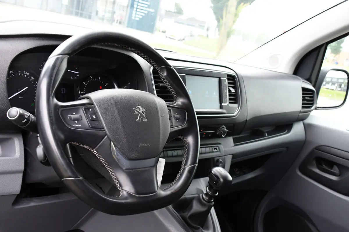 1.5 BlueHDI 120 PB Edition 360 Camera, Carplay, Cruise, 120pk, Trekhaak, Multimedia, Uniek!