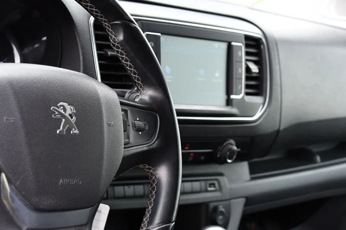 1.5 BlueHDI 120 PB Edition 360 Camera, Carplay, Cruise, 120pk, Trekhaak, Multimedia, Uniek!