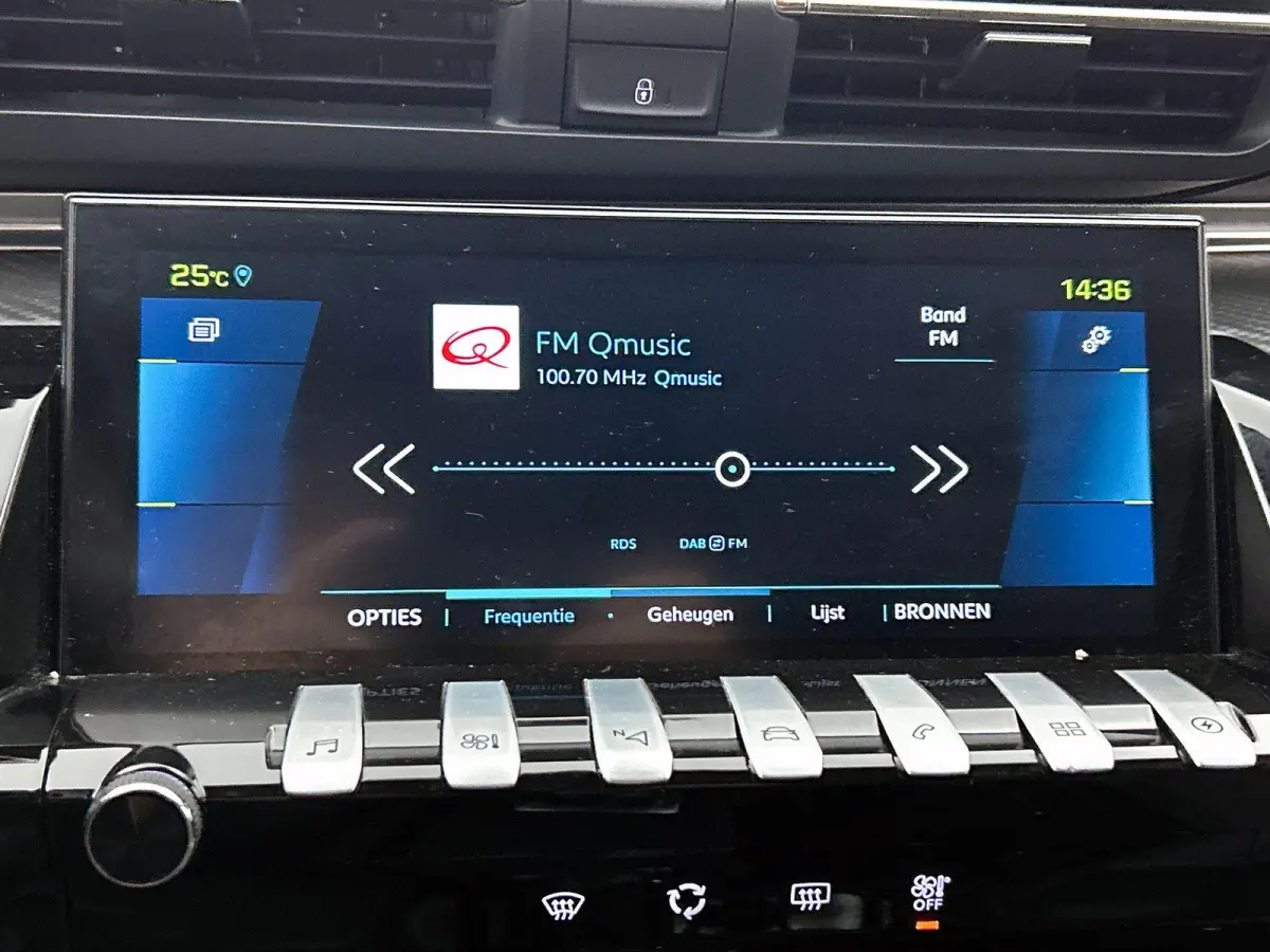 1.6 HYbrid 225 Allure CAMERA | NAVI & CARPLAY | VIRTUAL