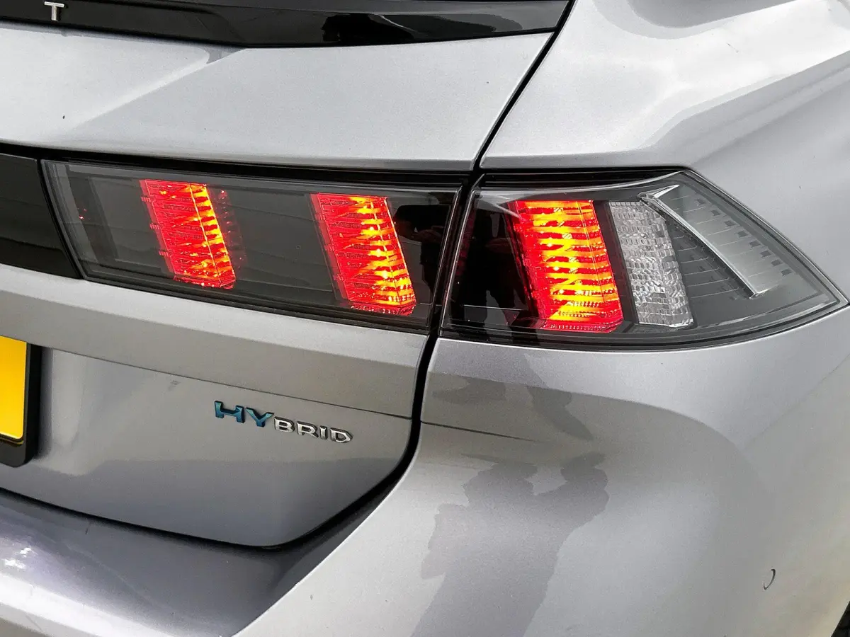 1.6 HYbrid 225 Allure CAMERA | NAVI & CARPLAY | VIRTUAL