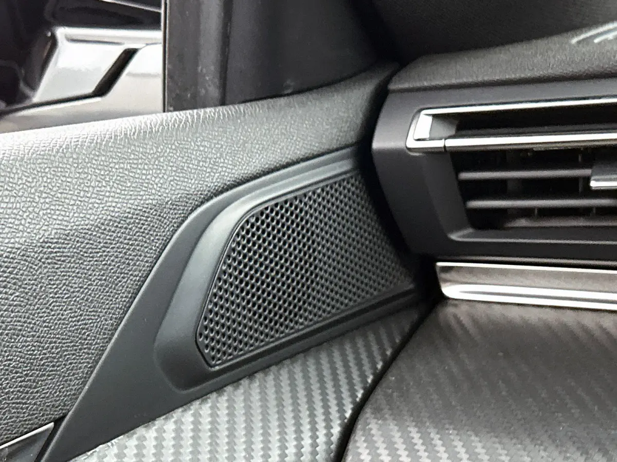 1.6 HYbrid 225 Allure CAMERA | NAVI & CARPLAY | VIRTUAL