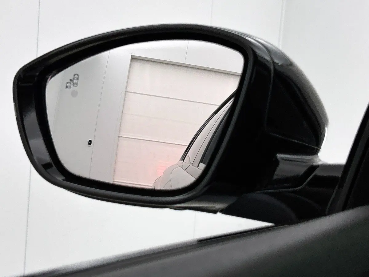 1.6 HYbrid 225 Allure CAMERA | NAVI & CARPLAY | VIRTUAL