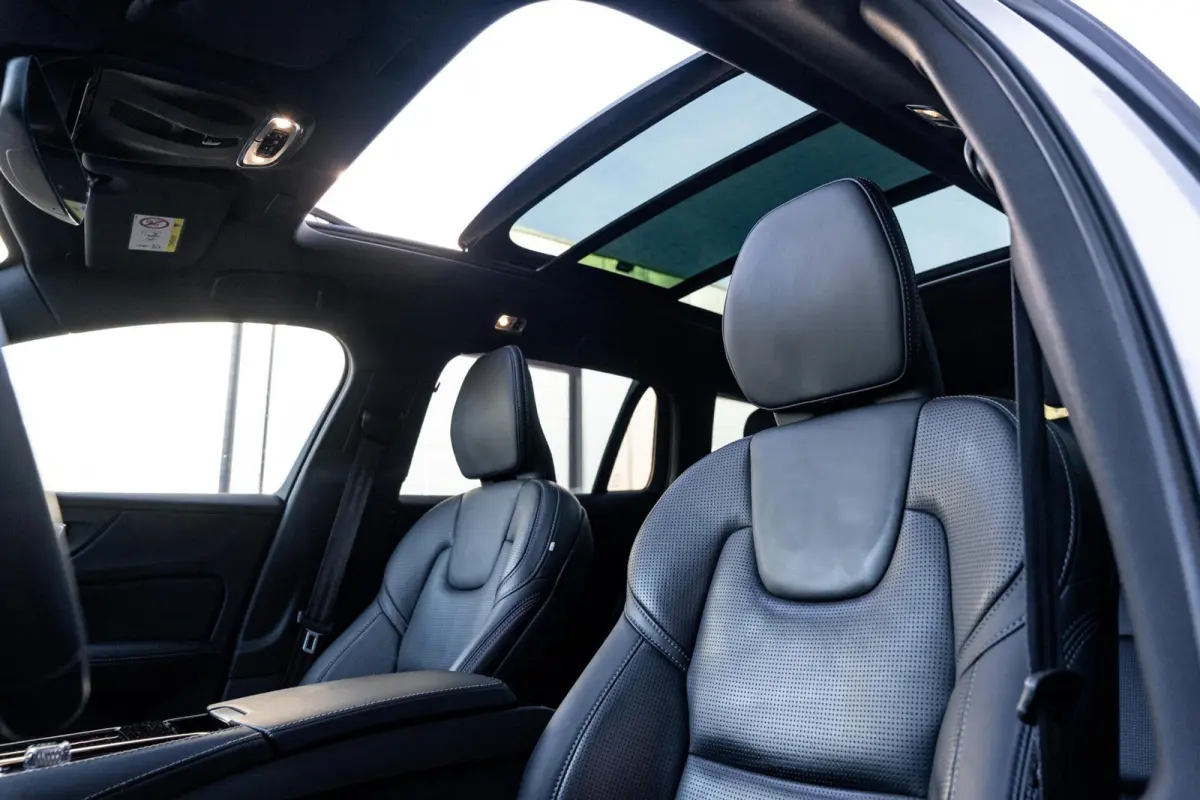 2.0 T6 AWD R-Design *Pano* H&K* HUD* Stoelventilatie*