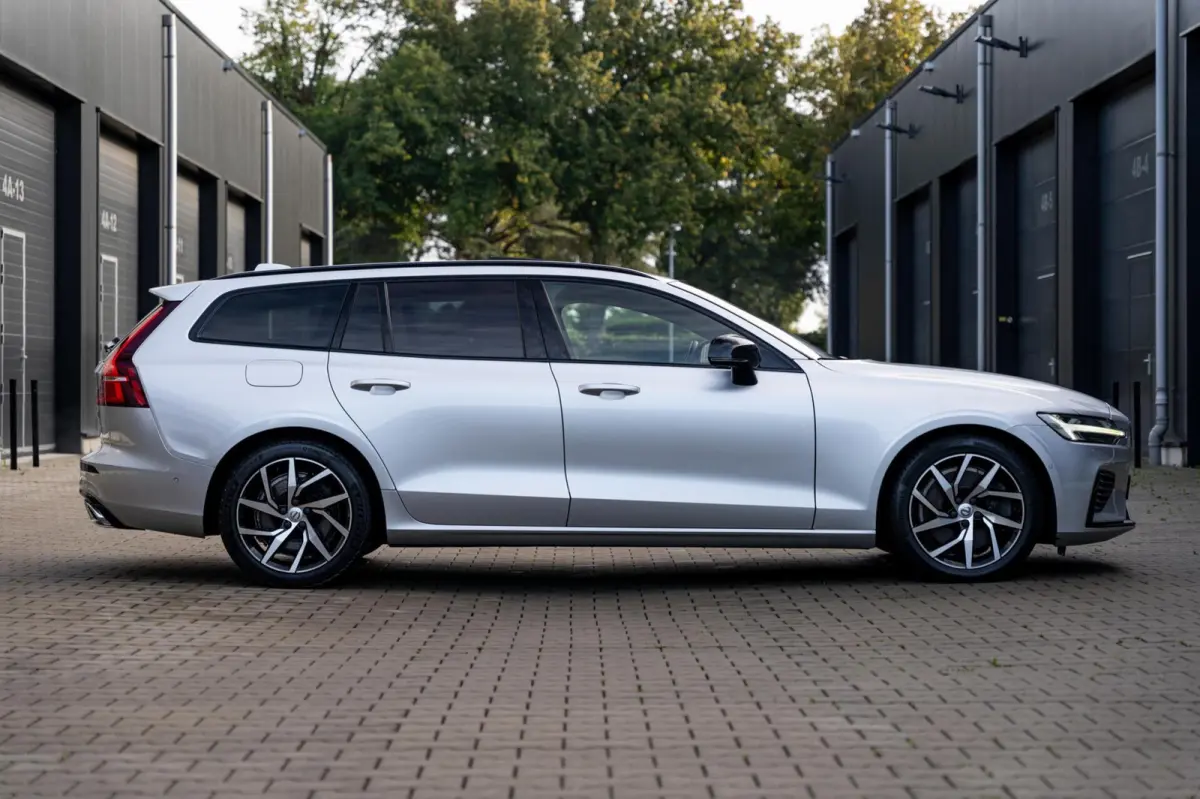 2.0 T6 AWD R-Design *Pano* H&K* HUD* Stoelventilatie*