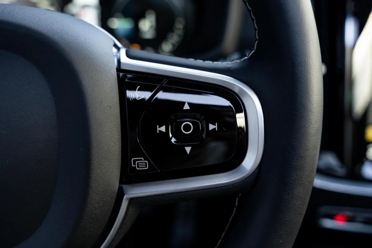 2.0 T6 AWD R-Design *Pano* H&K* HUD* Stoelventilatie*
