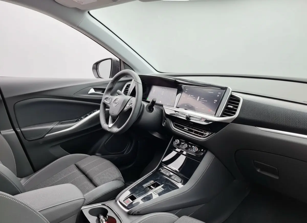 1.6 Turbo Plug-In Hybrid Business Edition | Navi | Winterpakket | Camera achter | Climate en cruise control | LED Koplampen |