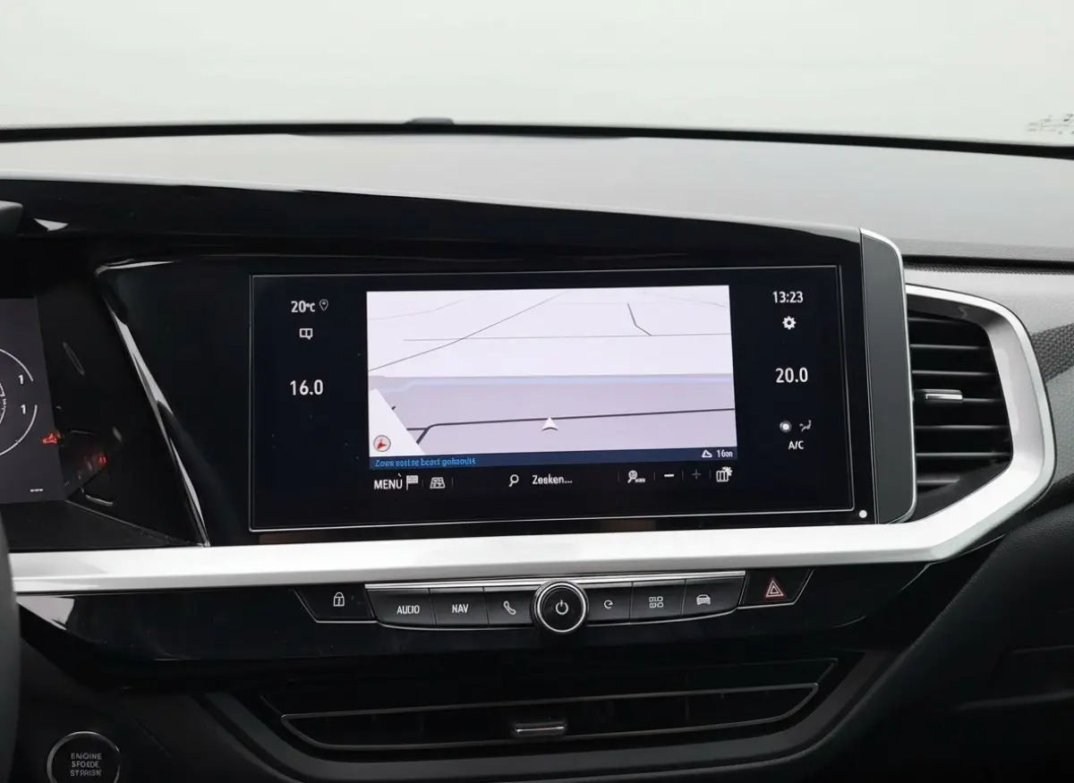 1.6 Turbo Plug-In Hybrid Business Edition | Navi | Winterpakket | Camera achter | Climate en cruise control | LED Koplampen |