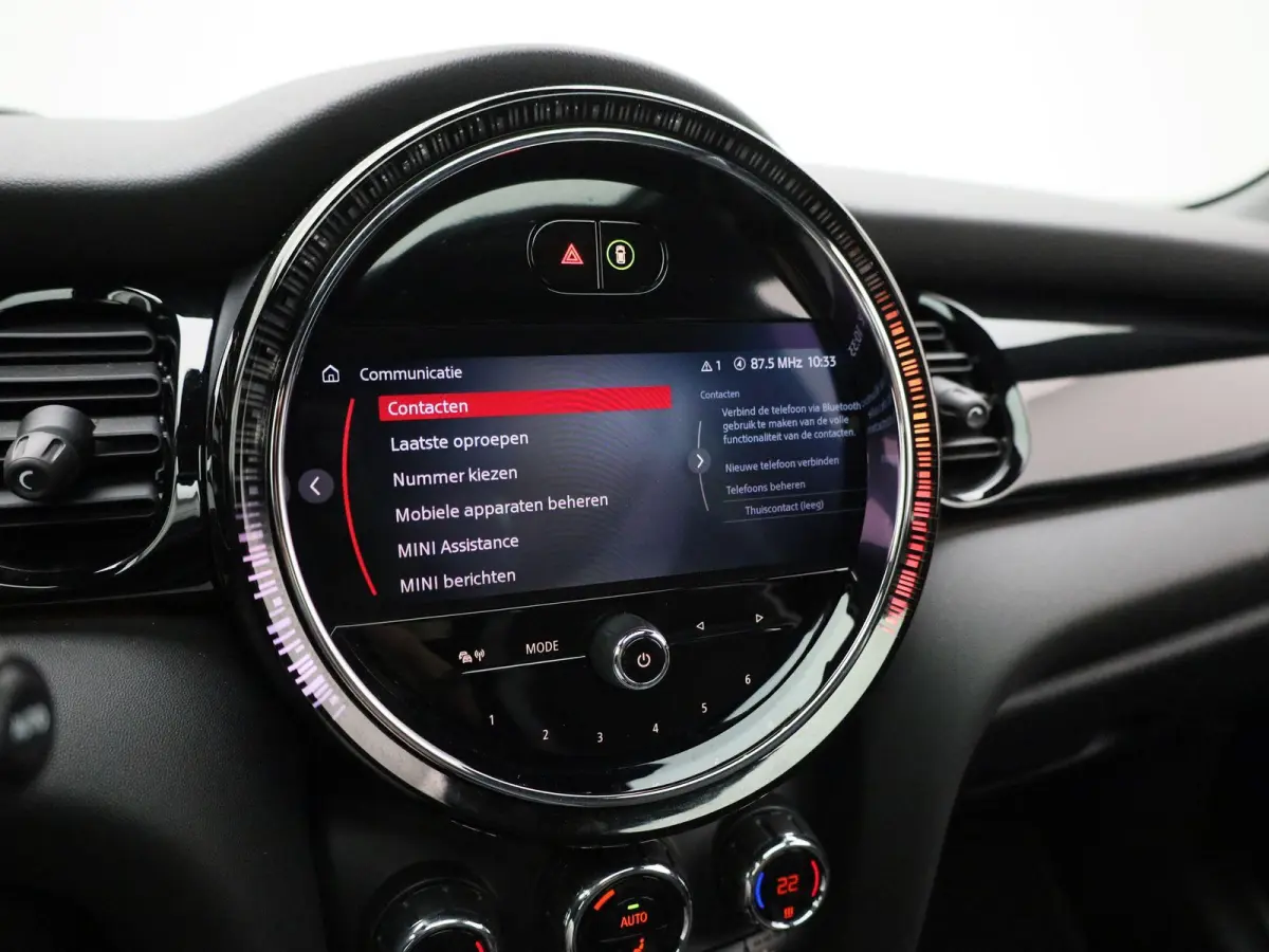 2.0 Cooper S John Cooper Works | Automaat| Panoramadak | Climate Control | Cruise Control | Stoelverwarming | Achteruitrijcamera |
