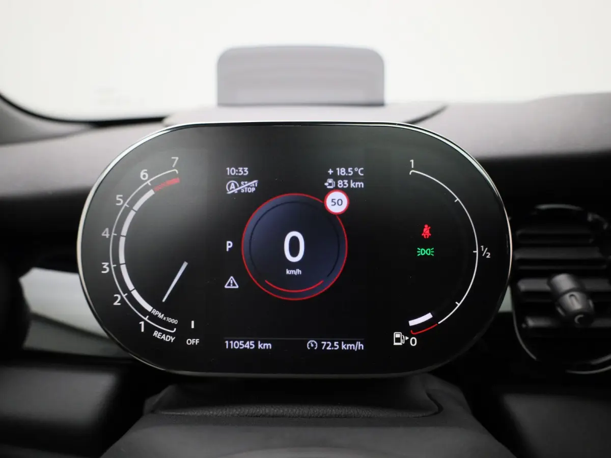 2.0 Cooper S John Cooper Works | Automaat| Panoramadak | Climate Control | Cruise Control | Stoelverwarming | Achteruitrijcamera |
