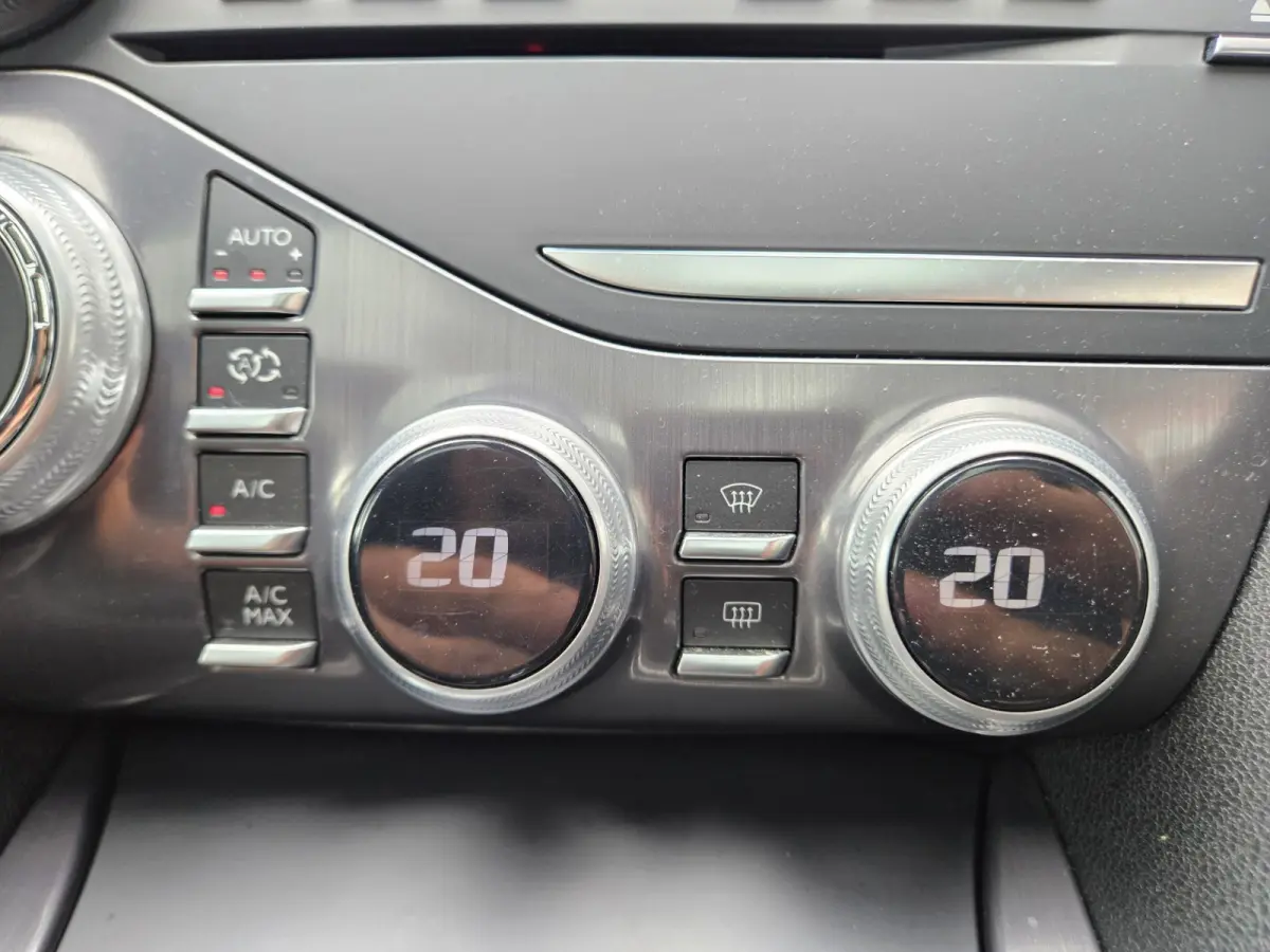 1.6 THP Business Executive Automaat! Trekhaak! Mooie/Nette Auto! Panoramadak! Camera!
