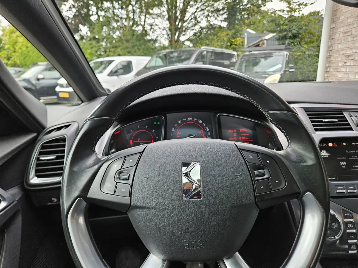 1.6 THP Business Executive Automaat! Trekhaak! Mooie/Nette Auto! Panoramadak! Camera!